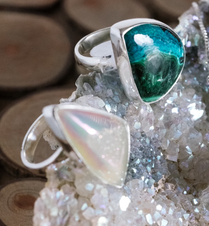 SI Opalized White Drusy Ring image 2