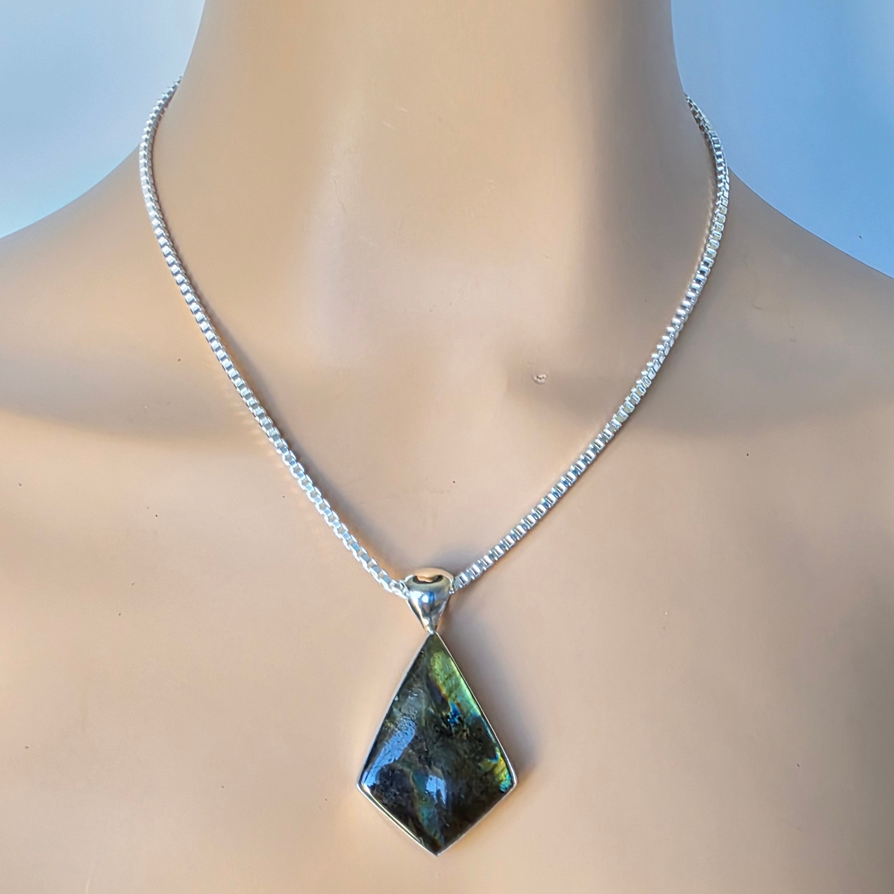 Angular Labradorite Pendant