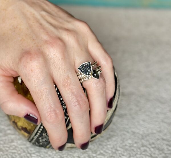 Black Drusy Triangular Stack Ring - Rope Band